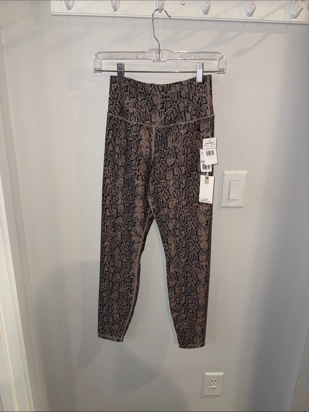 Good American Snake Print Leggings 7/8 Length NWT